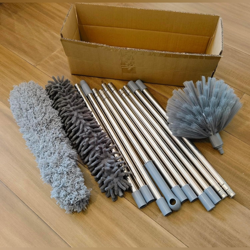 Gray Microfiber Duster Set With Extended Pole